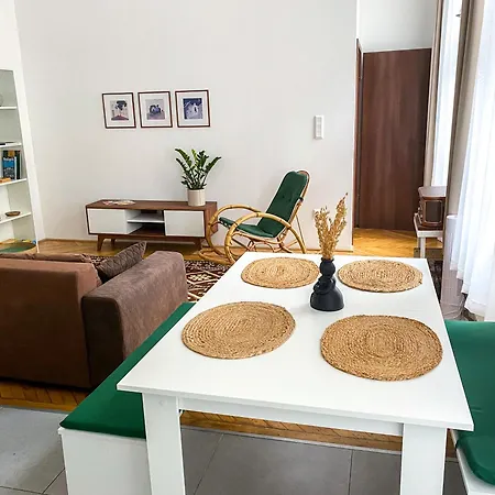 Cosy Flat In The Center Daire Budapeşte